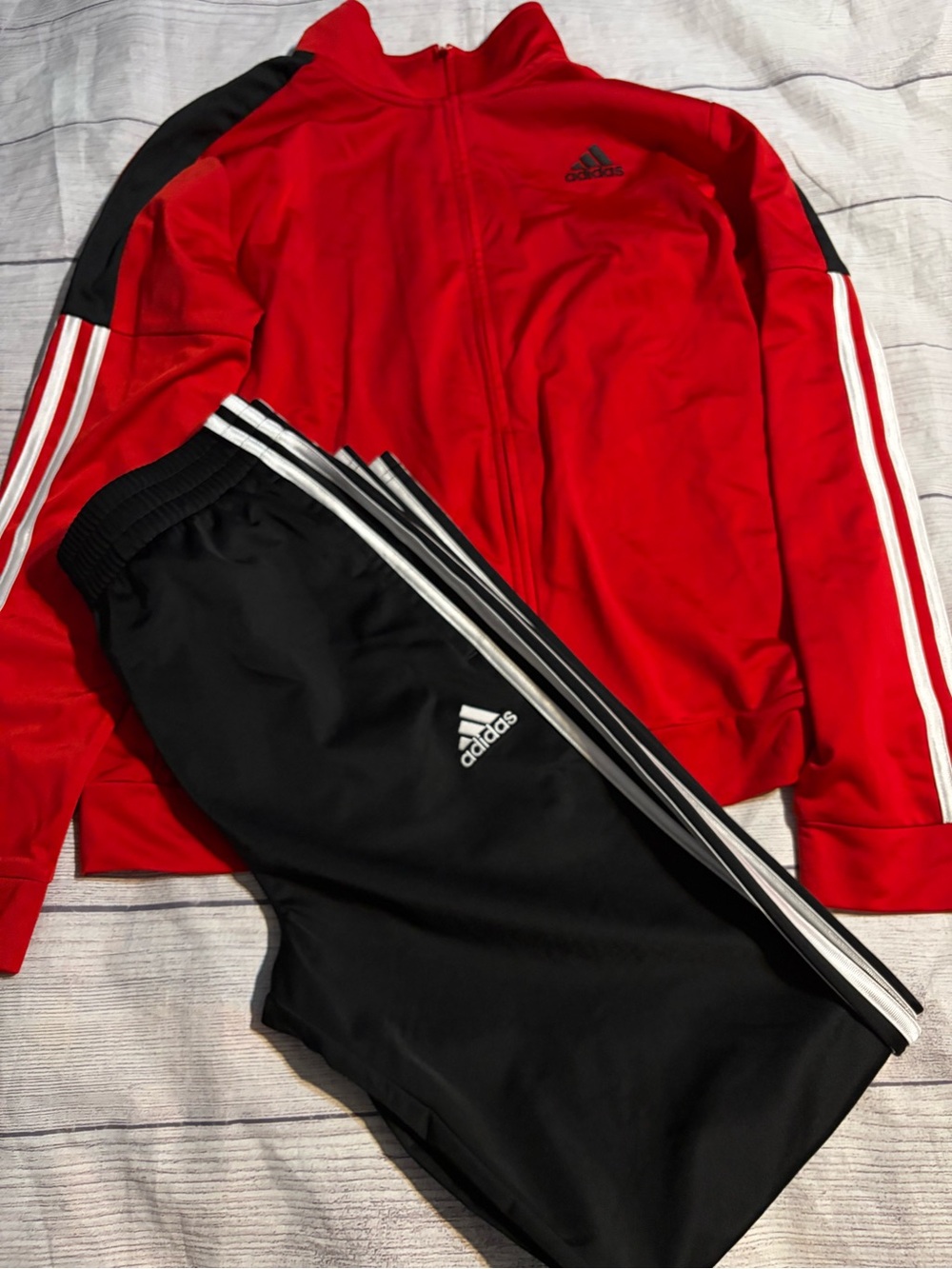 Kids adidas set L red & black